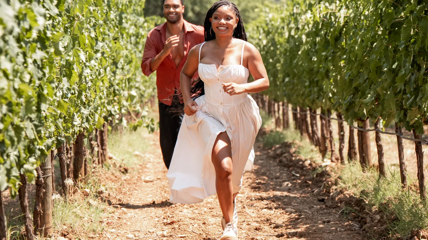 You, Me & Tuscany Review: Halle Bailey and Regé-Jean Page Lead a Sweet, Old-School Rom-Com